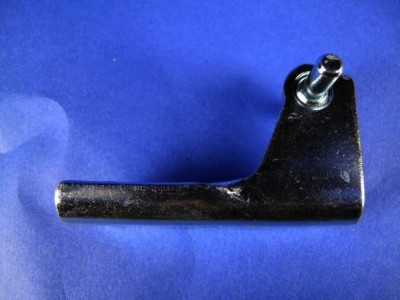 Петля двери (средняя, левая) для холодильника Whirlpool 481241719436