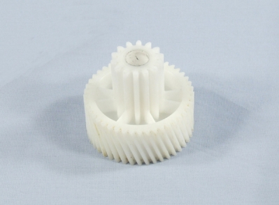 Шестерня промежуточная для мясорубки Kenwood KW712649