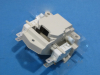 БЛОКИРОВКА ДВЕРИ